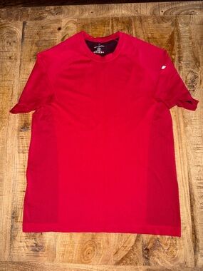 Fabletics Men's Bright Red Athletic Crew Tee